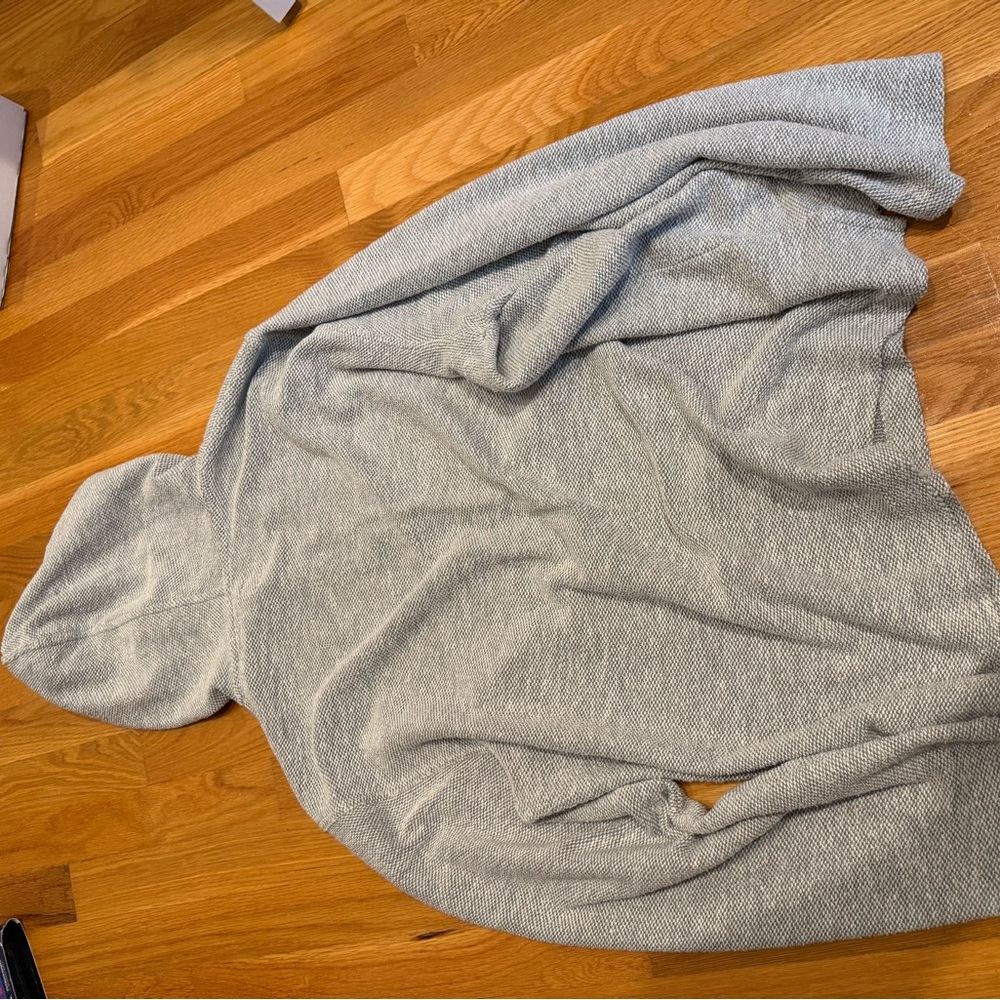 Faherty Men's Textured Gray Sweater - Picture 4 of 5